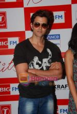 Hrithik Roshan at BIG FM Studios to greet the winners of Love Unlimited contest on 21st May 2010 (2).JPG